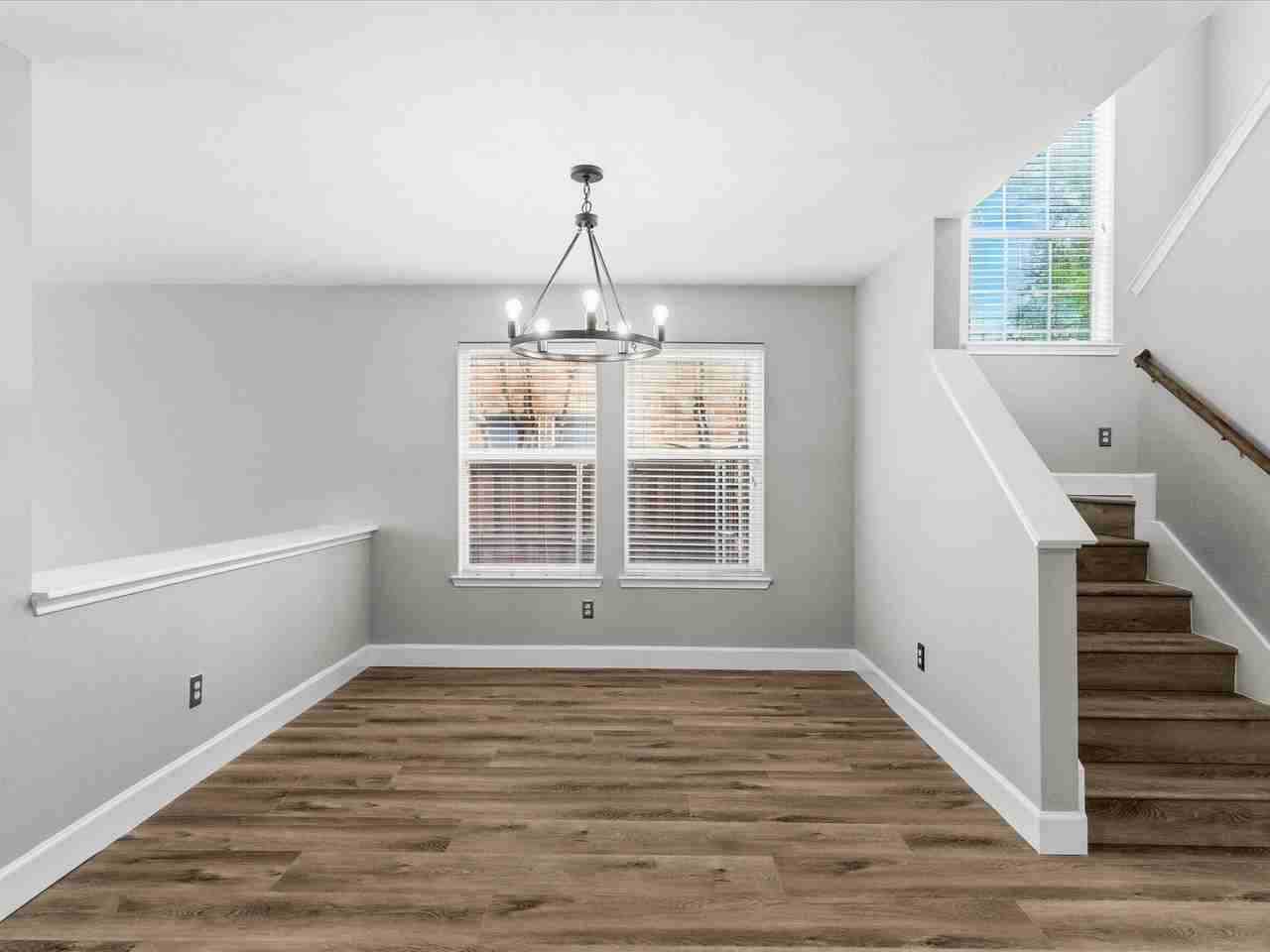 1316 Hunter Ln - Photo 5 of 32