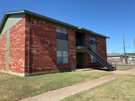 featured image of 1714 Short St #D