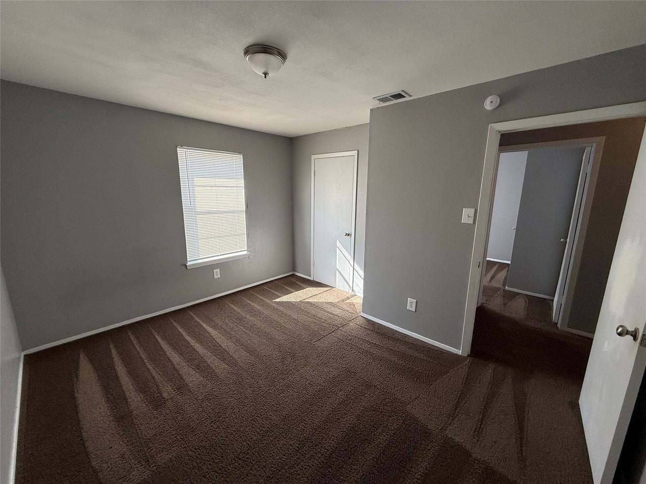 1714 Short St #D - Photo 7 of 9