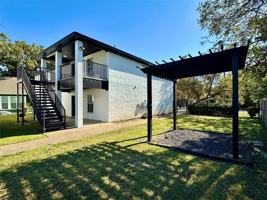 featured image of 1231 Wood Ave #D
