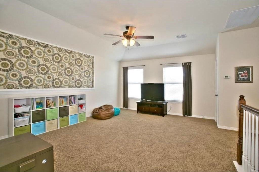 401 Bluefinch Dr - Photo 6 of 14