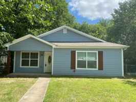 featured image of 728 W Walker St