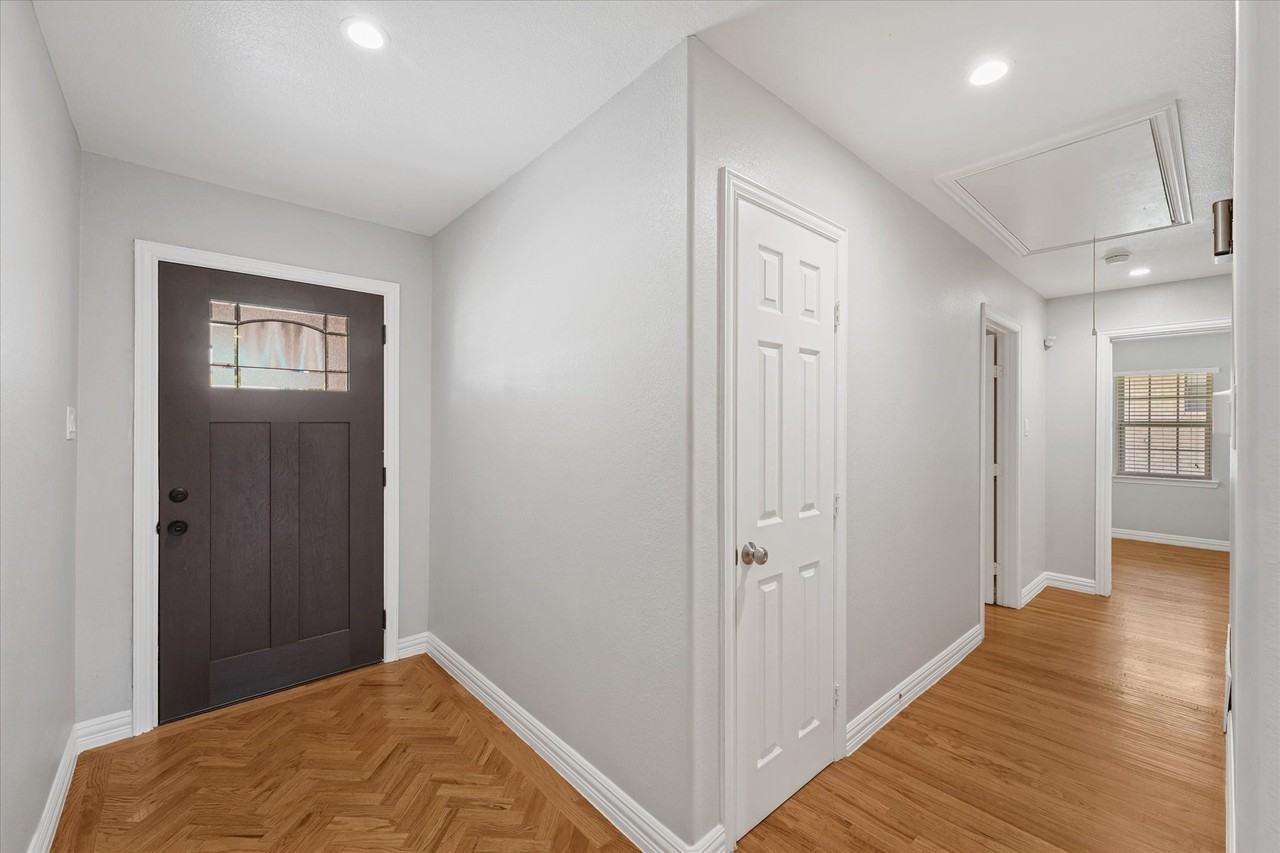 5429 Enderly Pl - Photo 3 of 30