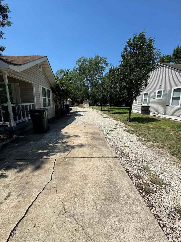 4309 Connie Dr - Photo 3 of 17