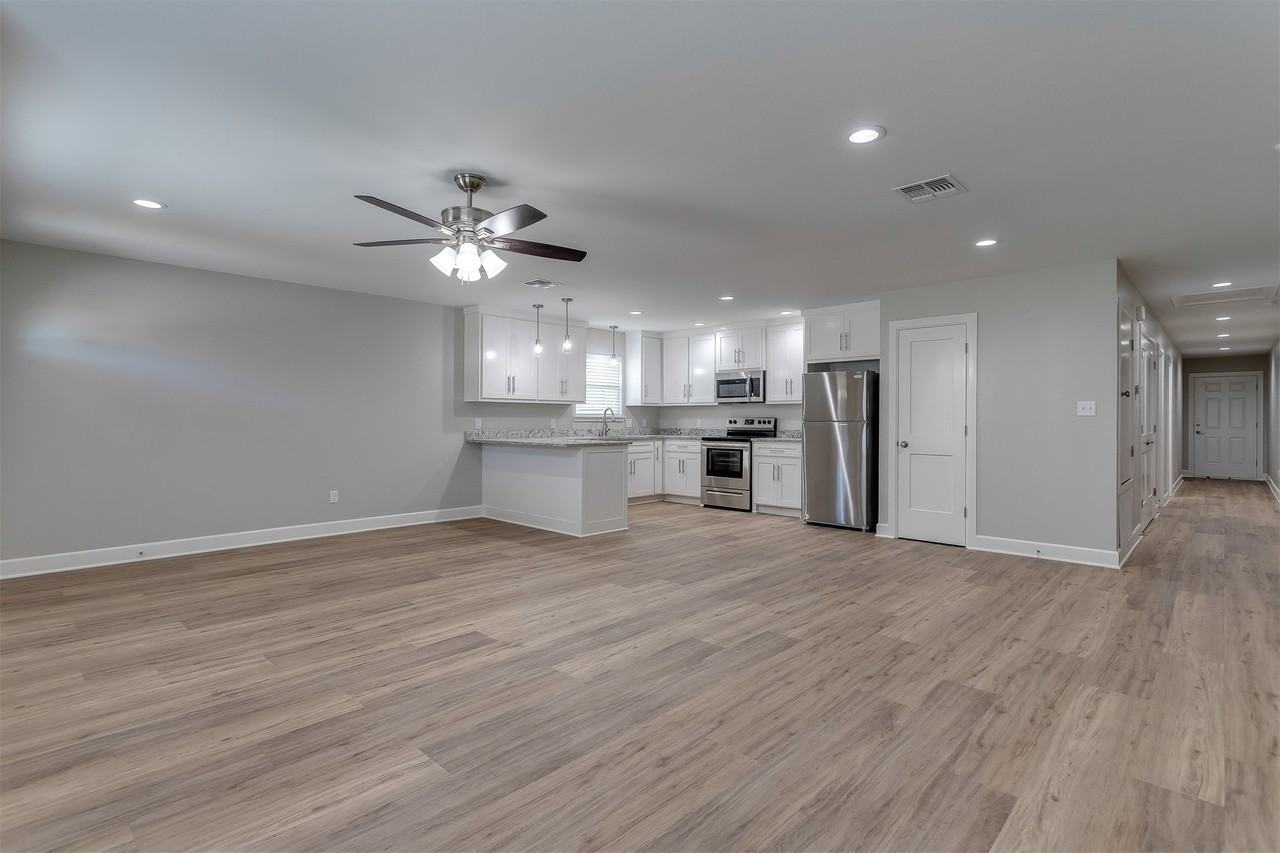 603 Casa Linda St #B - Photo 6 of 31