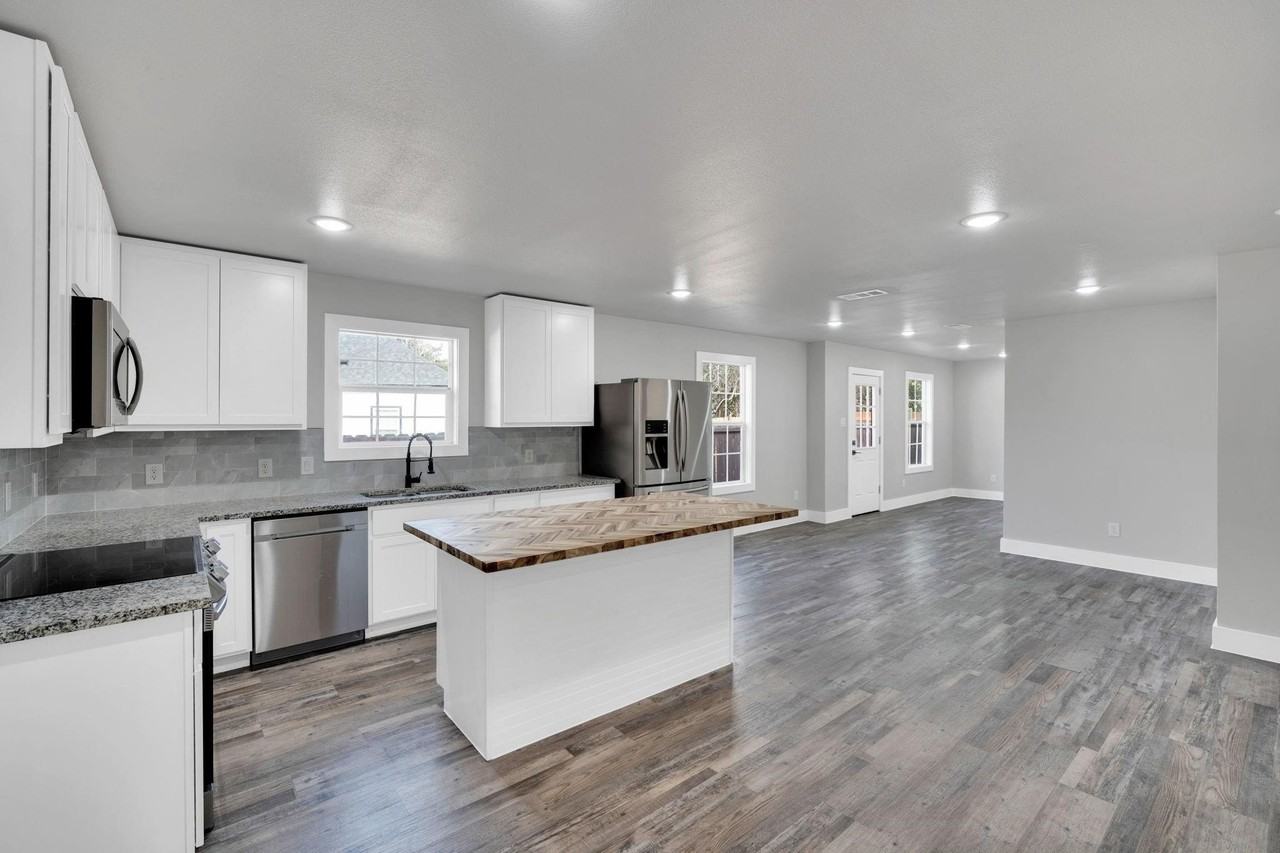 113 Frierson St - Photo 3 of 17