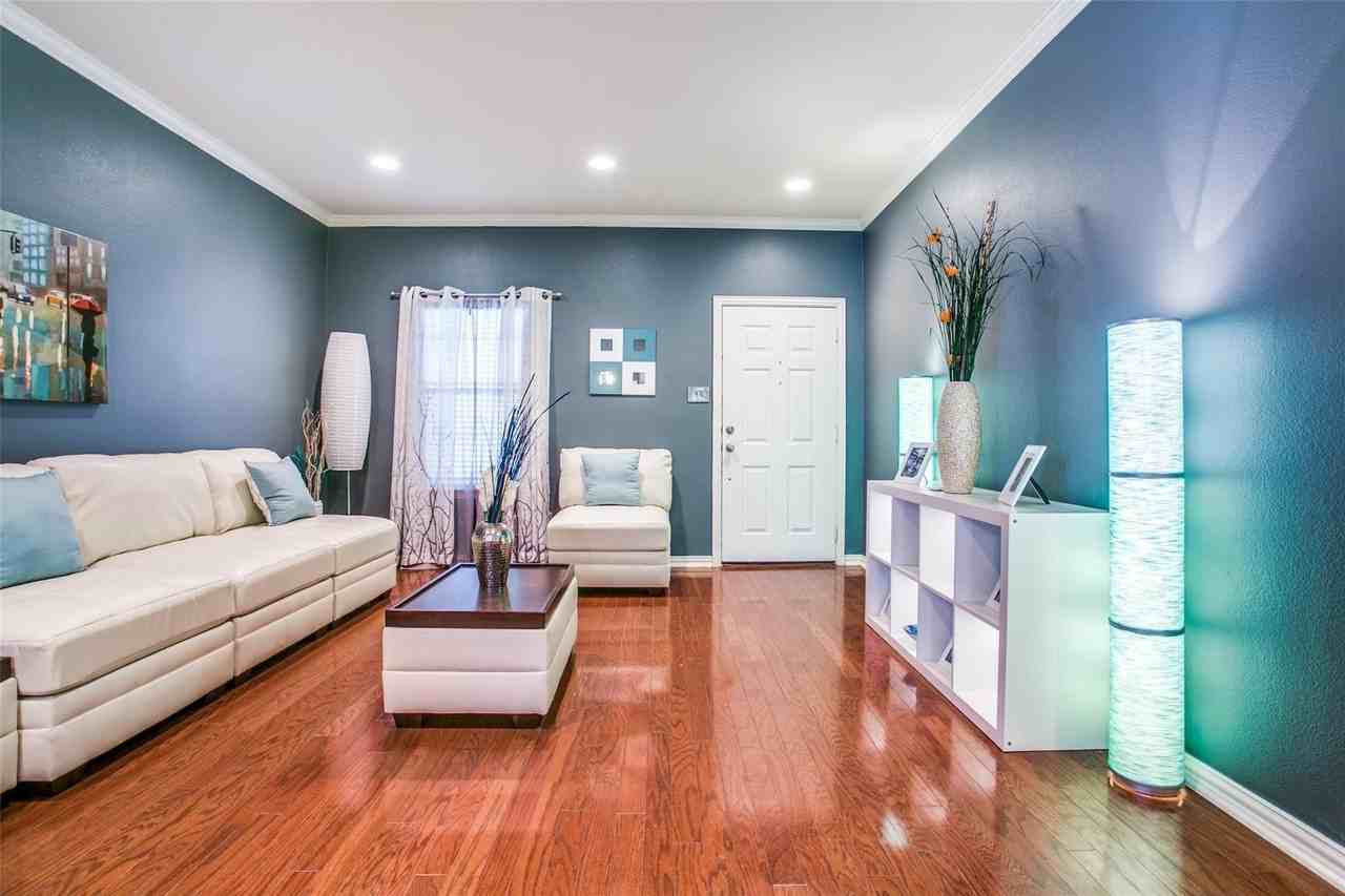 5424 Oakley Rd - Photo 5 of 23