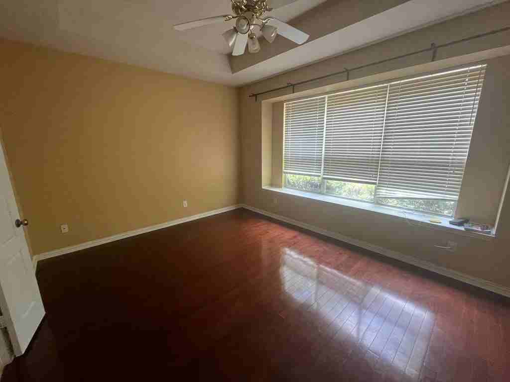 737 Westminster Way - Photo 3 of 20