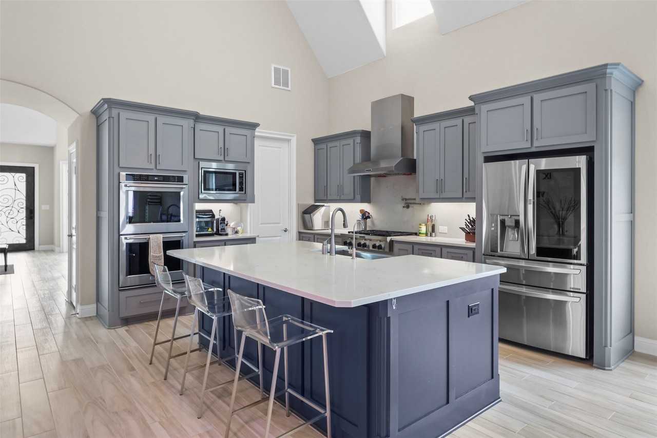 6547 Curwen Ln - Photo 4 of 25