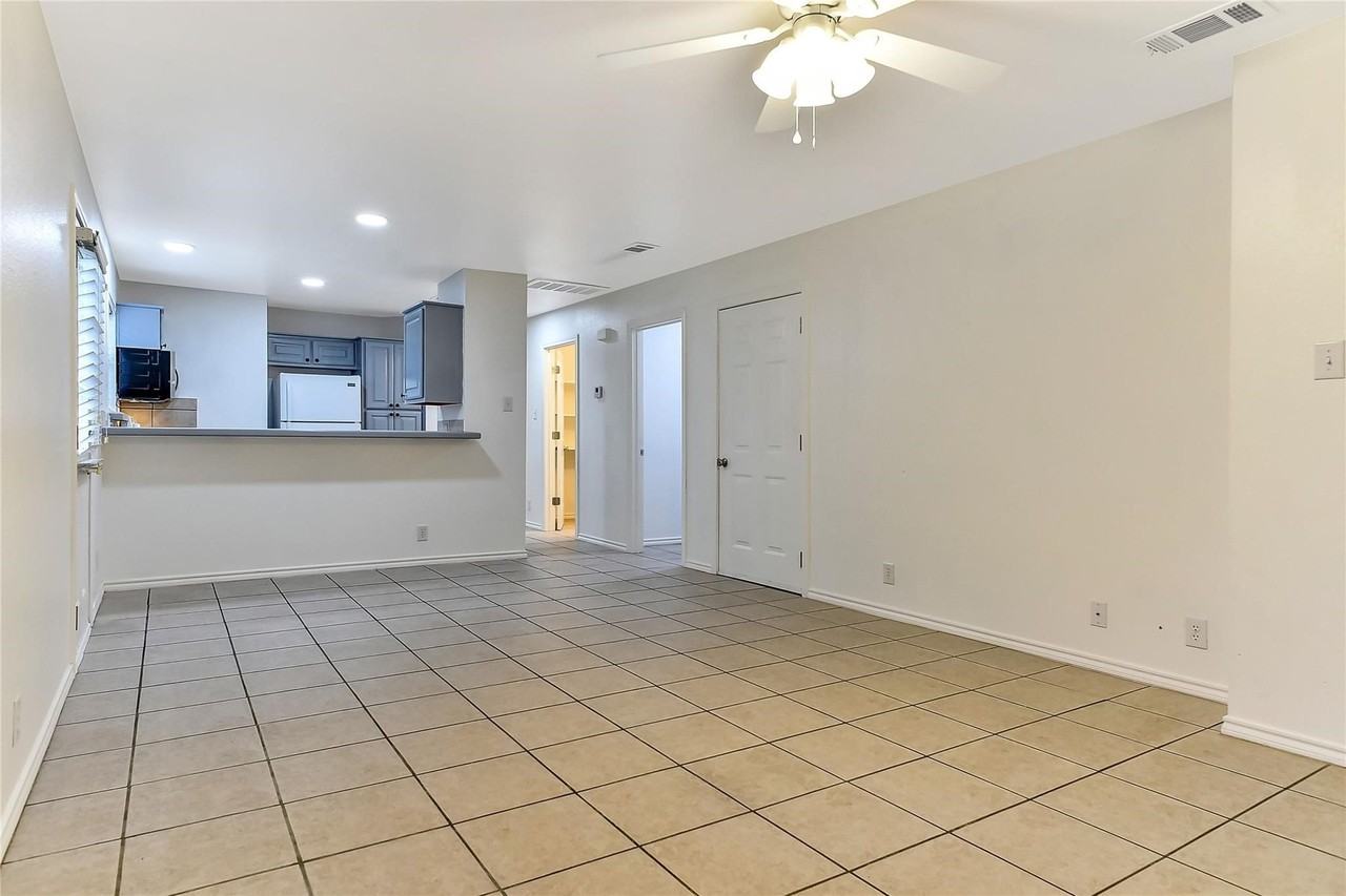 1026 W Coffin St #102 - Photo 3 of 26