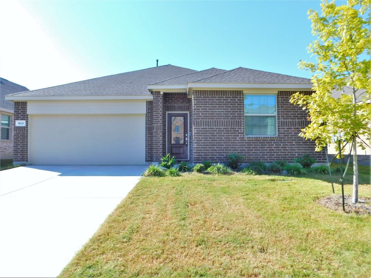 1624 Da Vinci Dr - Photo 2 of 26