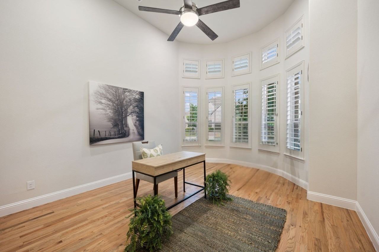 2804 Seabiscuit Rd - Photo 6 of 40