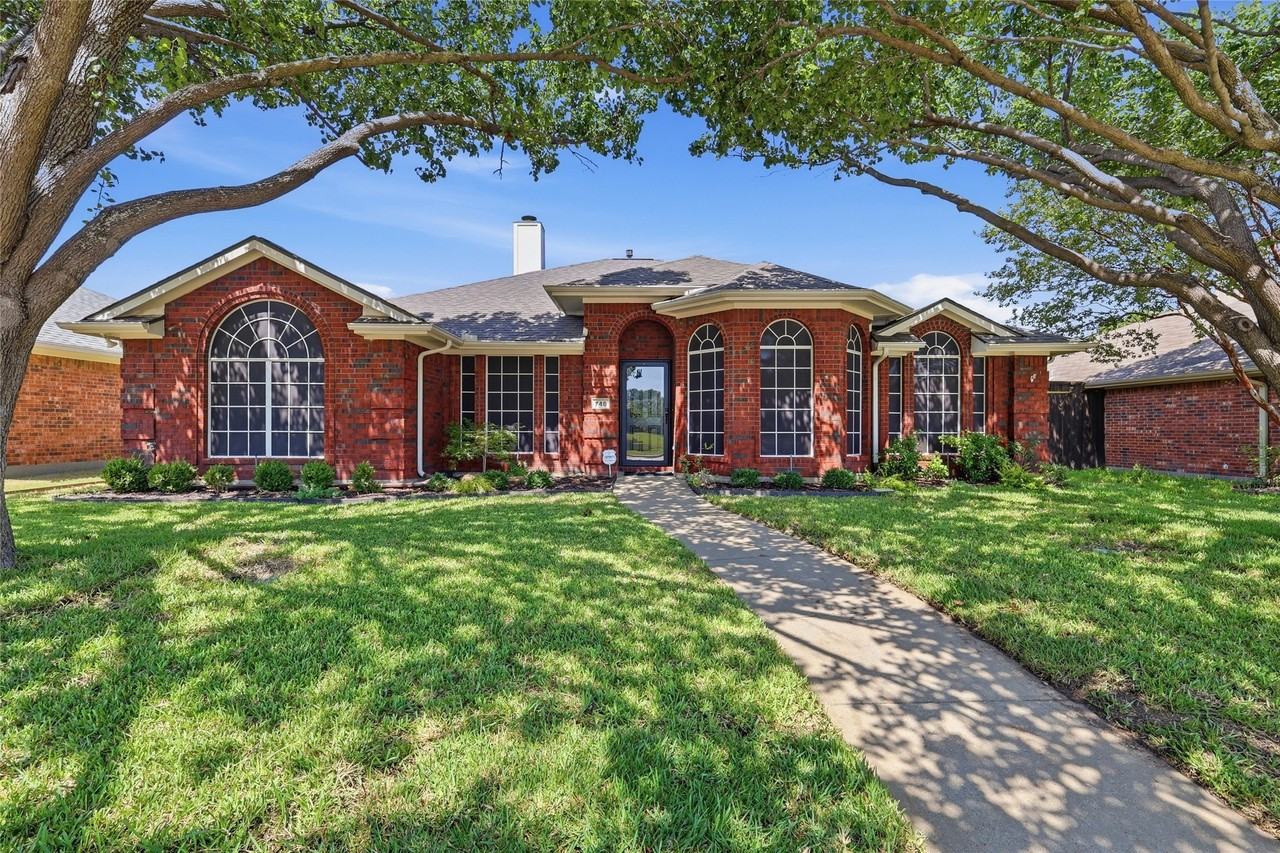 748 Summerfield Dr