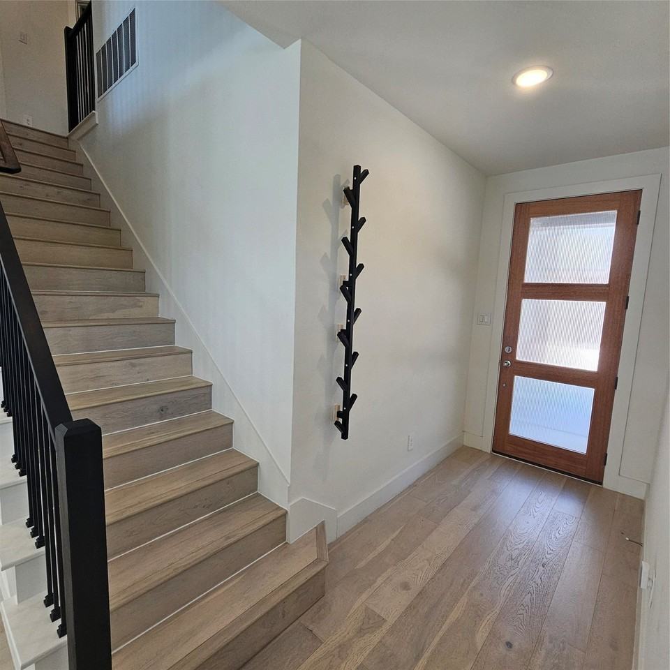7305 Bree Ct - Photo 2 of 28