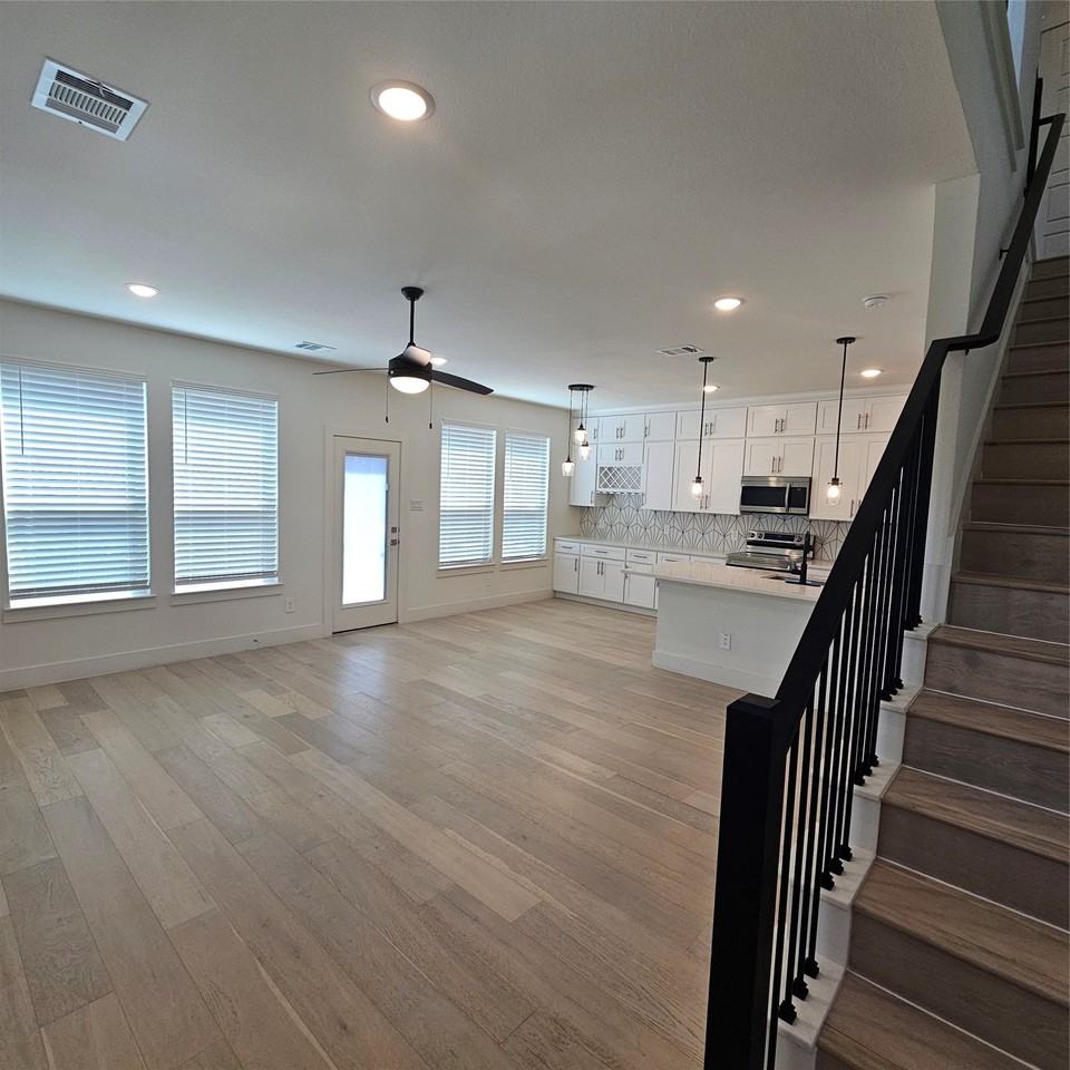 7305 Bree Ct - Photo 3 of 28