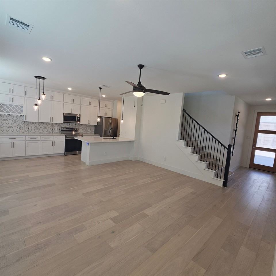 7305 Bree Ct - Photo 4 of 28
