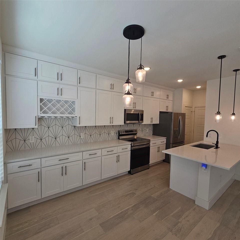 7305 Bree Ct - Photo 6 of 28