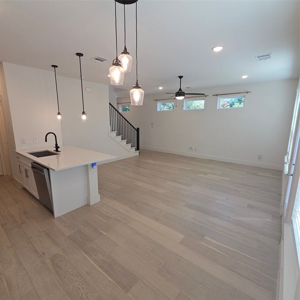 7305 Bree Ct - Photo 7 of 28