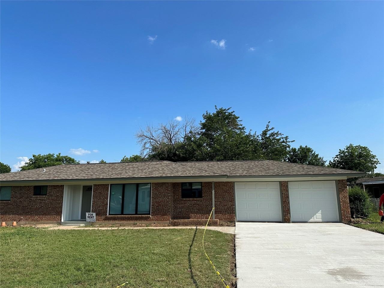 905 Elizabeth Blvd