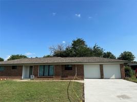 featured image of 905 Elizabeth Blvd