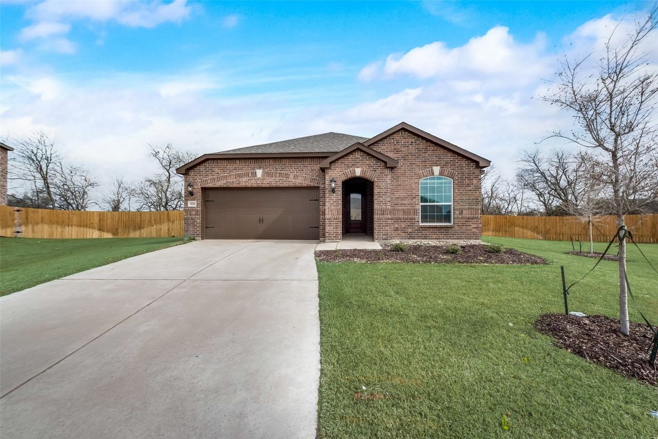 800 Jackel Dr - Photo 2 of 21