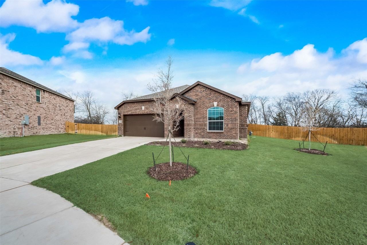 800 Jackel Dr - Photo 3 of 21