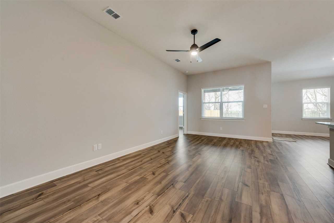 800 Jackel Dr - Photo 6 of 21