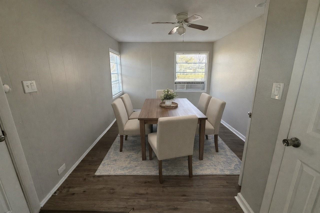 430 E Parnell St - Photo 3 of 14