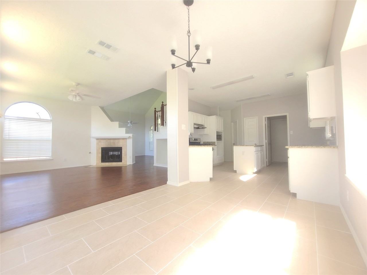 2217 Sky Harbor Dr - Photo 5 of 15