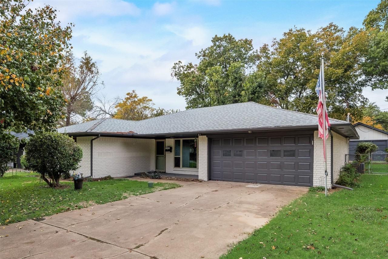 611 Ray Andra Dr - Photo 3 of 22