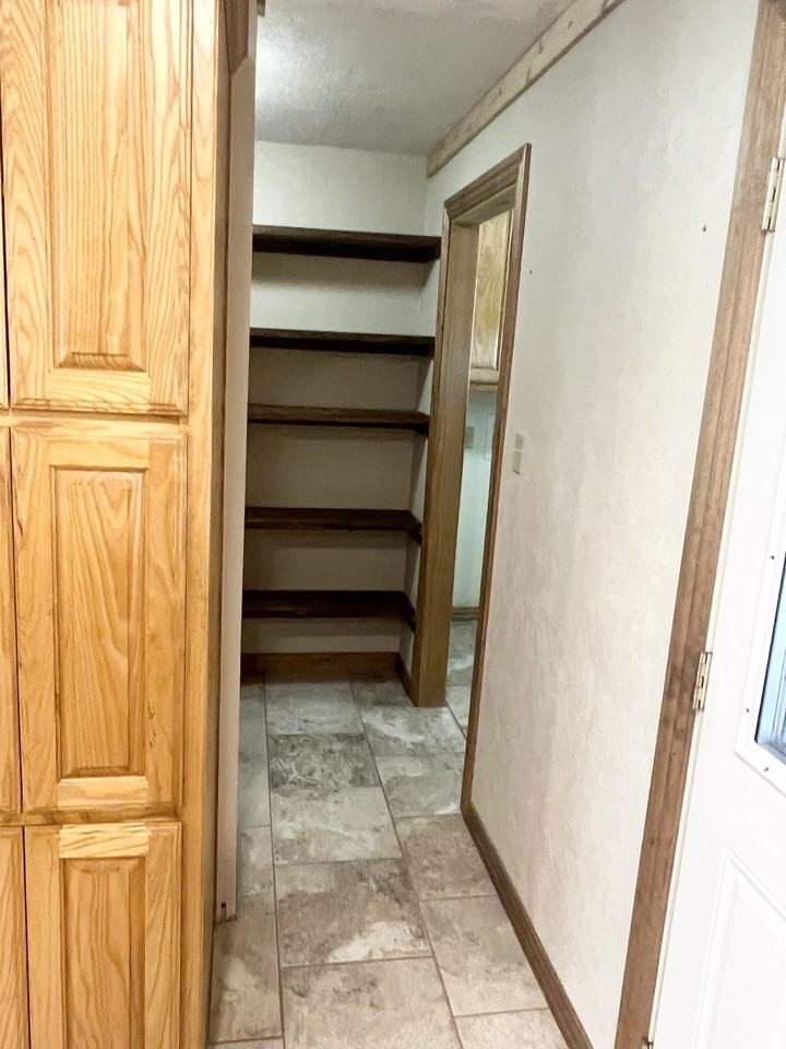 510 Murchison St - Photo 7 of 17