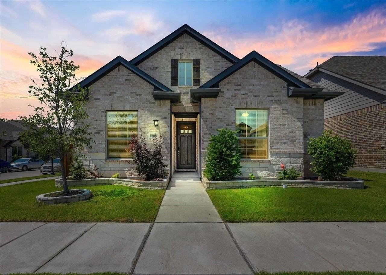 12405 Iveson Dr