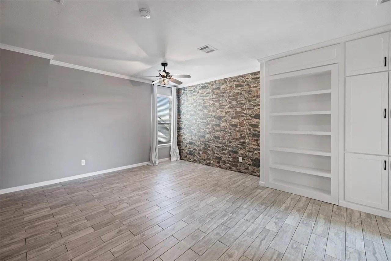 12405 Iveson Dr - Photo 5 of 18