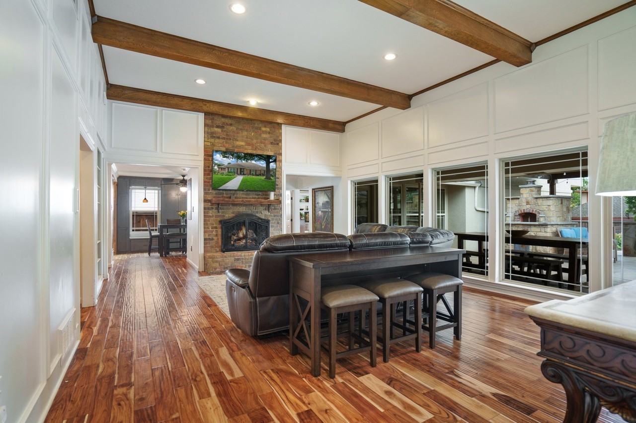 6423 Redpine Rd - Photo 6 of 40