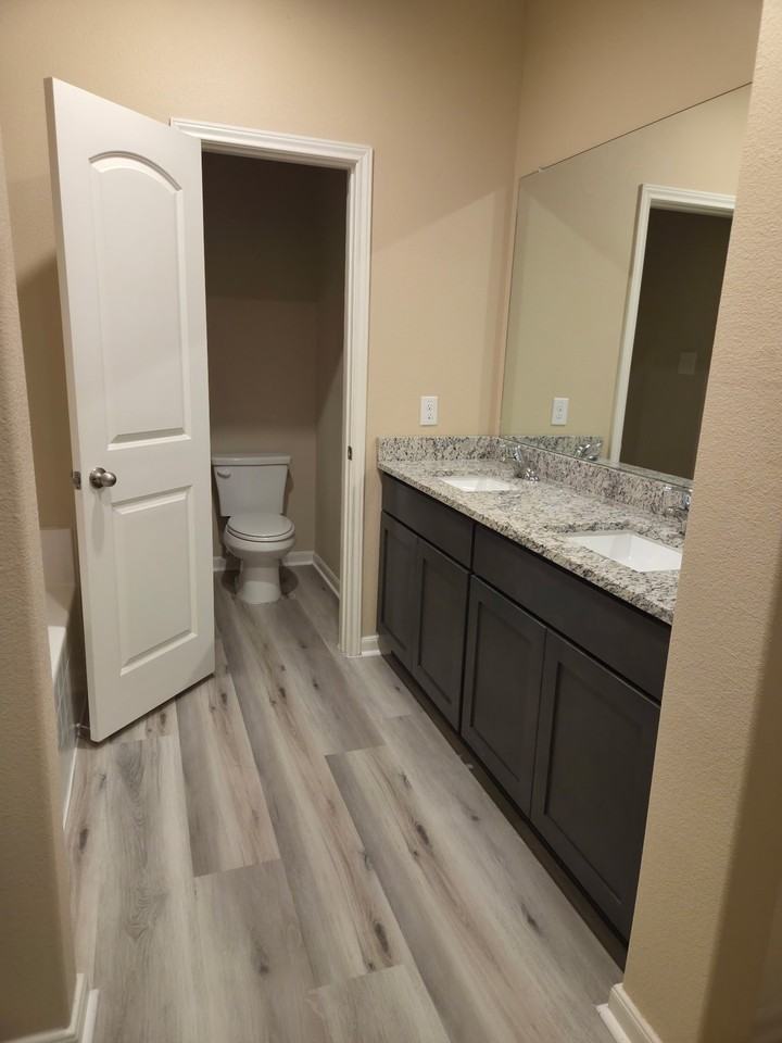 1898 Sandalwood Way - Photo 2 of 15