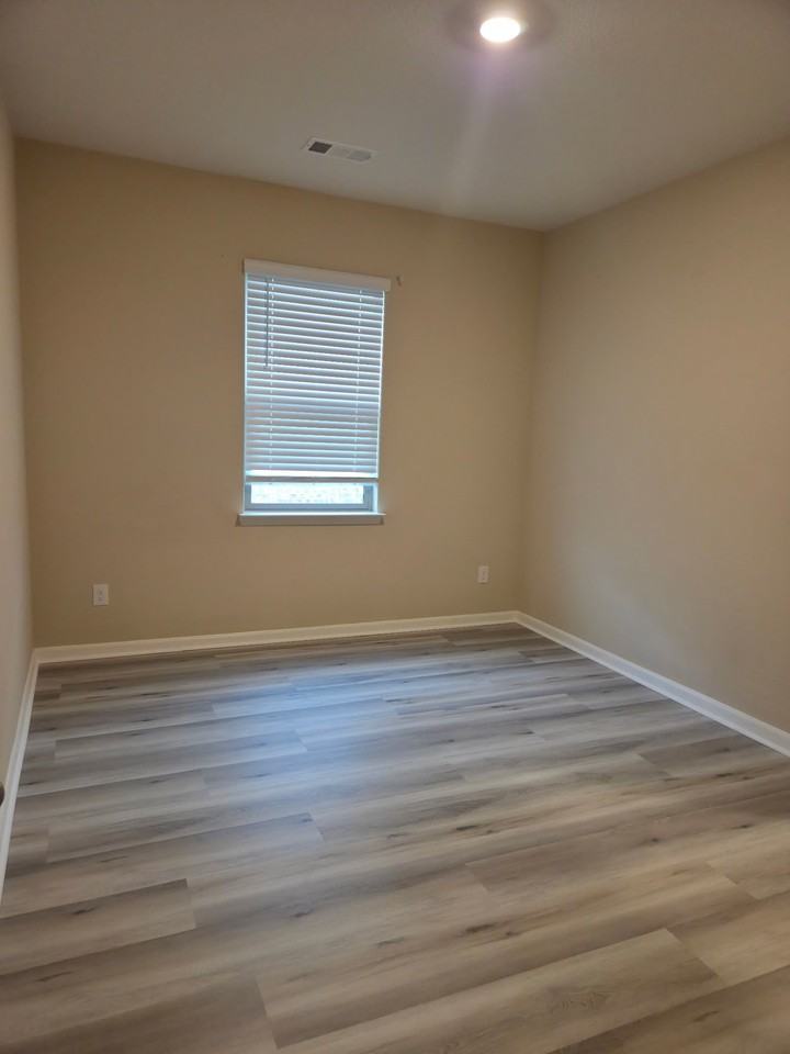 1898 Sandalwood Way - Photo 7 of 15