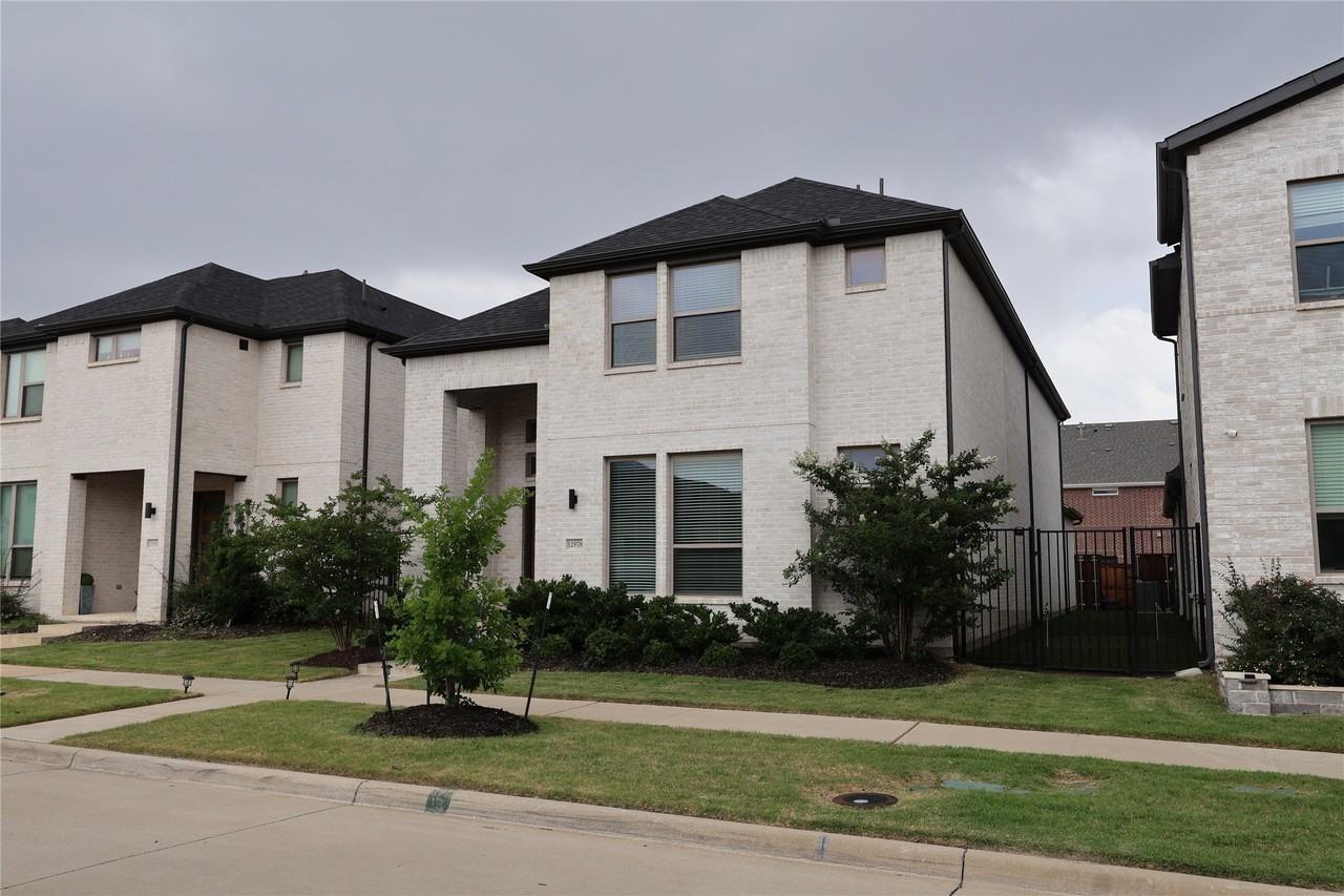 12978 Caprock Dr - Photo 2 of 40