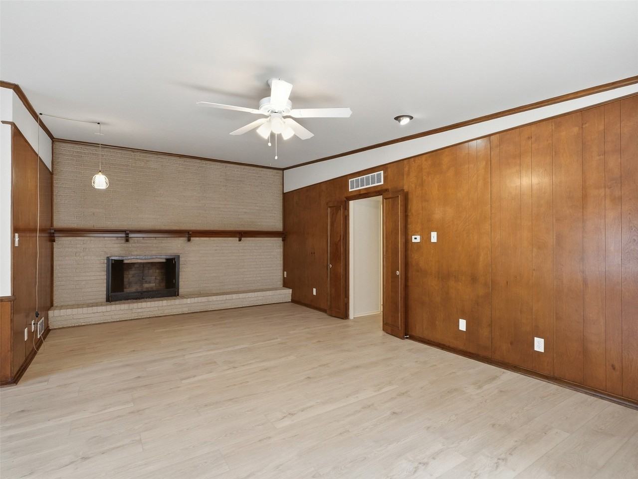 13328 Southview Ln - Photo 4 of 23