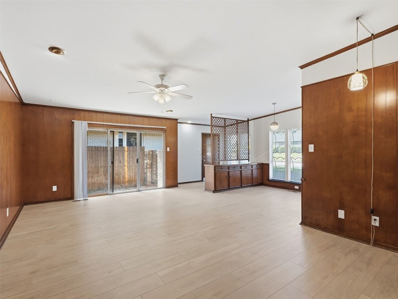 13328 Southview Ln - Photo 6 of 23