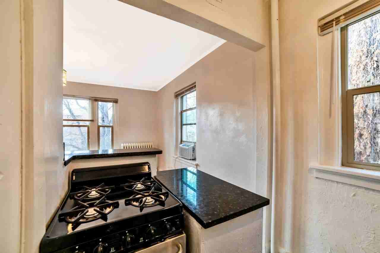 1226 N Marion St #12 - Photo 4 of 12