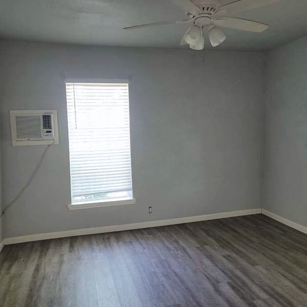 801 Nw Main St - Photo 4 of 17