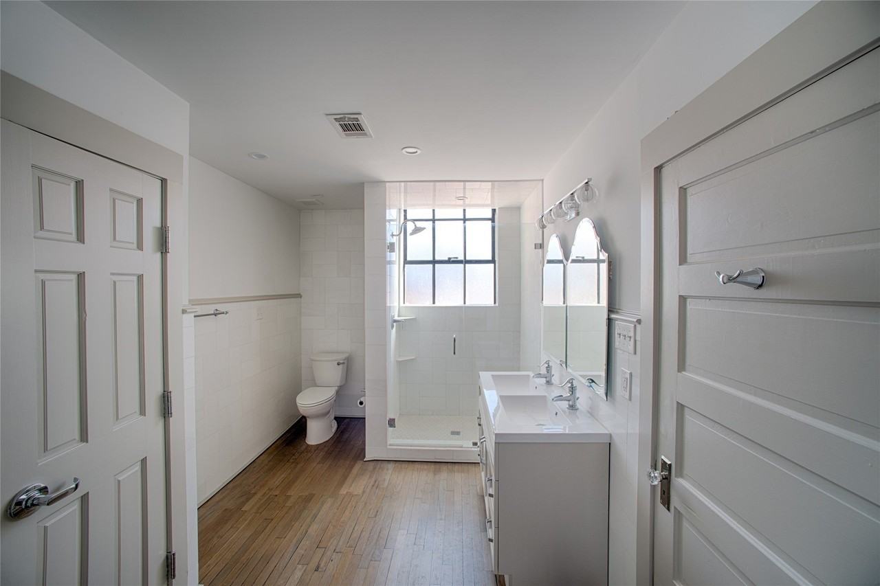 709 W Magnolia Ave #217 - Photo 4 of 6