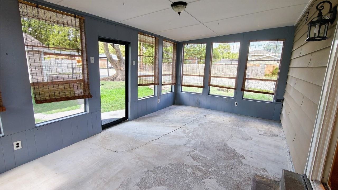 4800 Sabelle Ln - Photo 5 of 15