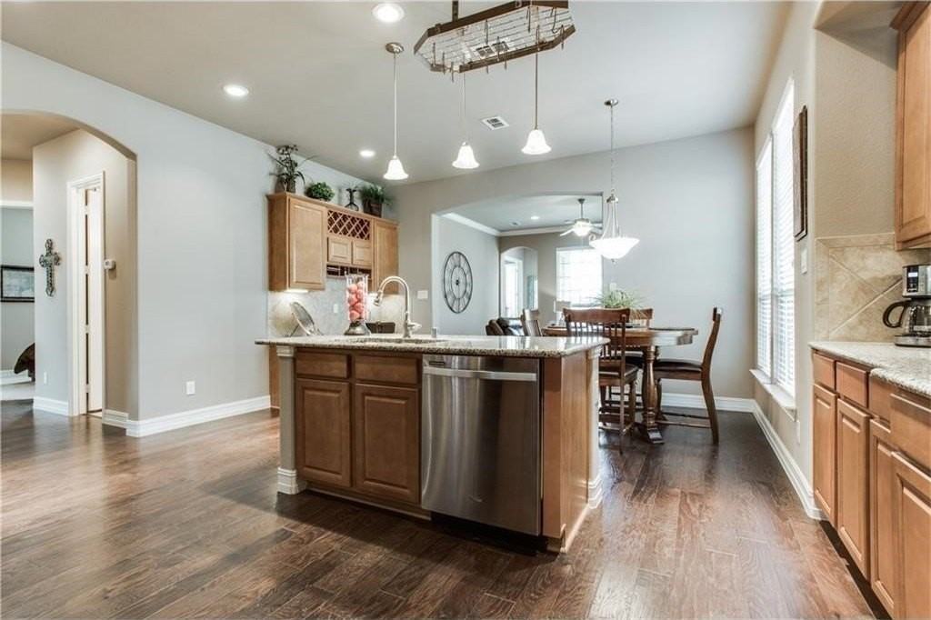 12443 Tealsky Dr - Photo 6 of 34