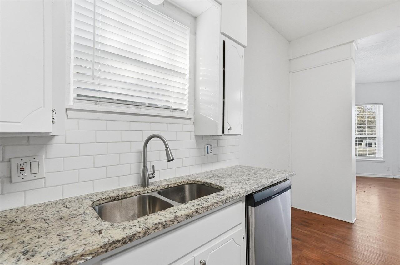 900 W Morgan St - Photo 7 of 28