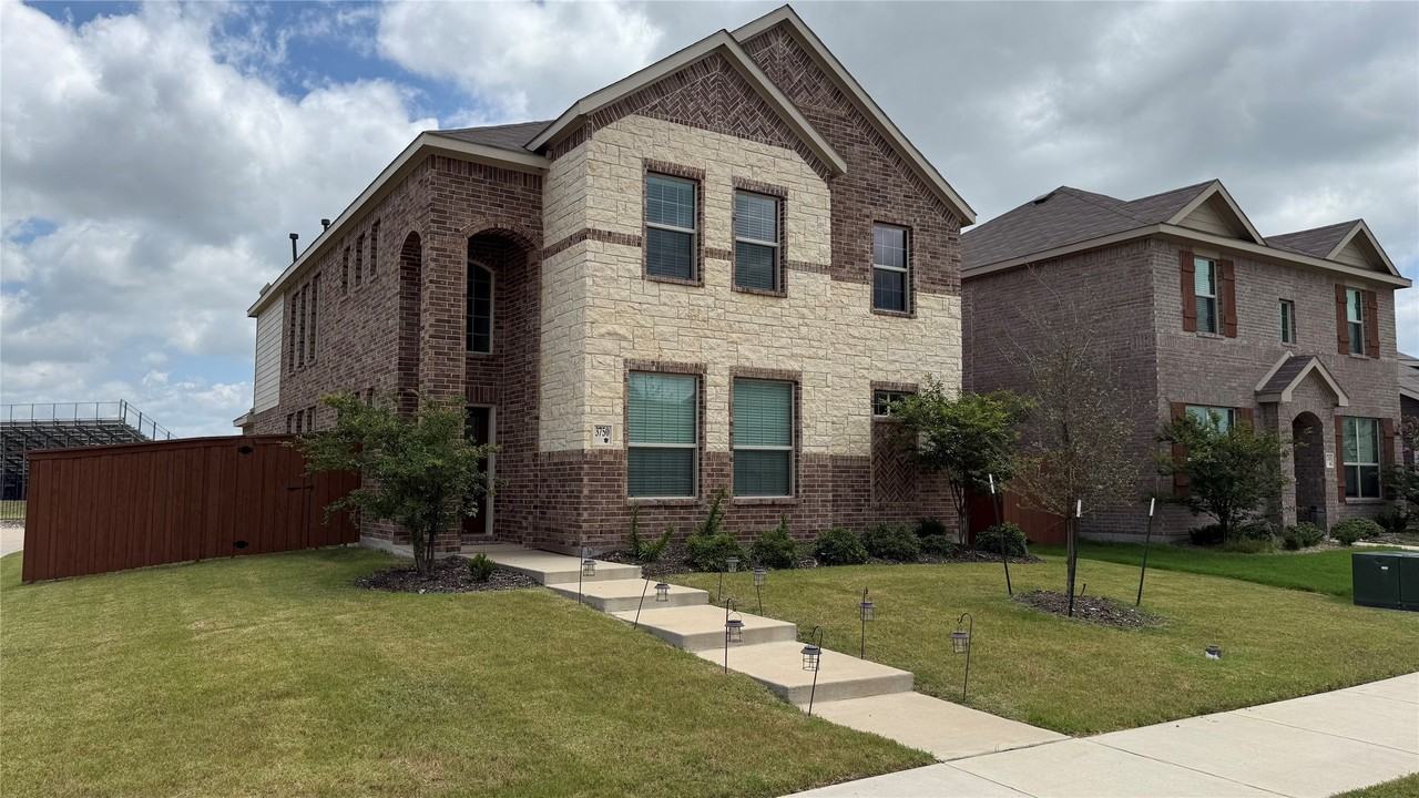 3750 Honey Daisy Dr - Photo 3 of 24