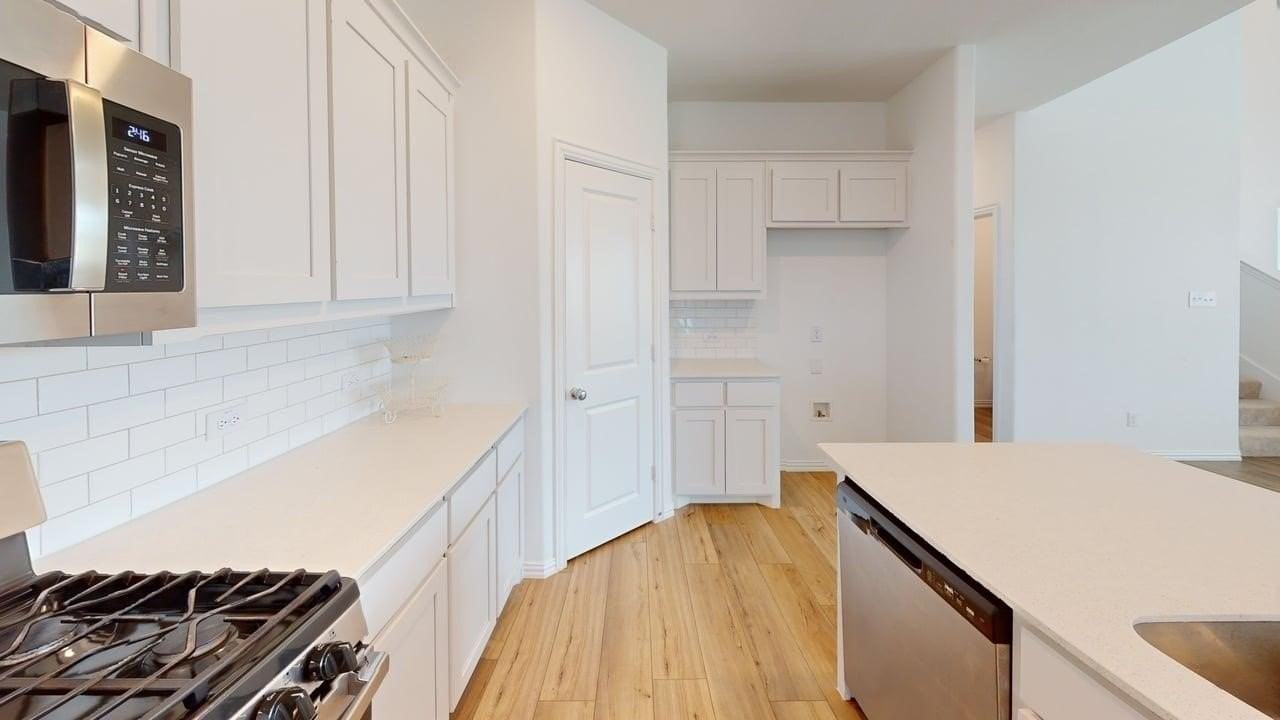 3750 Honey Daisy Dr - Photo 4 of 24