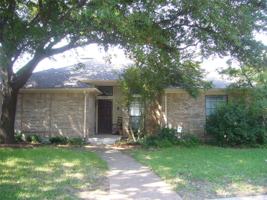 featured image of 7314 Highland Glen Trl