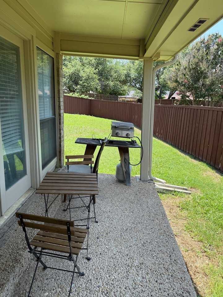 7314 Highland Glen Trl - Photo 4 of 26