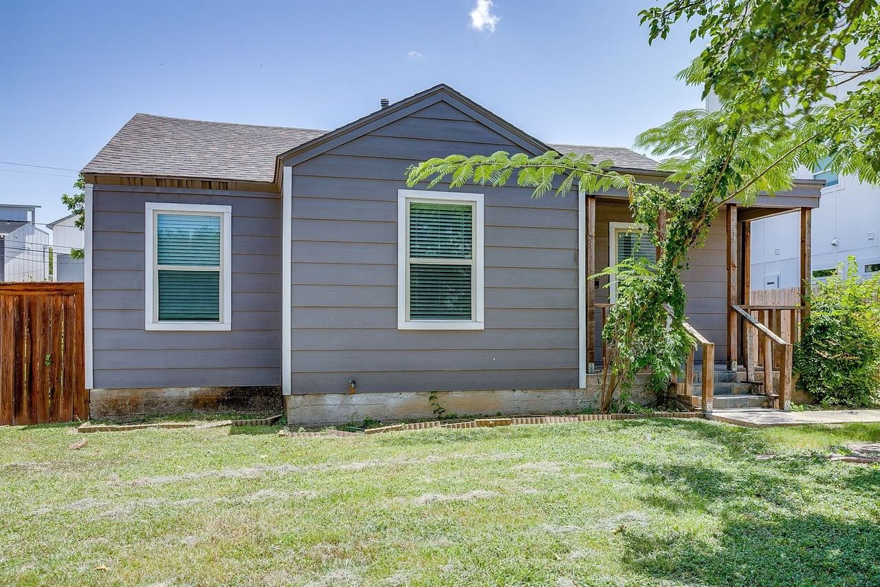 3221 Mccart Ave - Photo 2 of 20